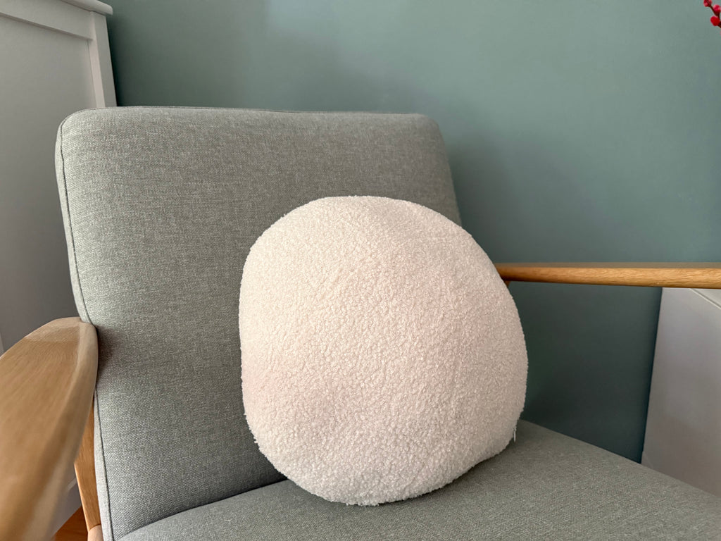 Limitiertes Urban Calm Zierkissen – modern & gemütlich im Sommer