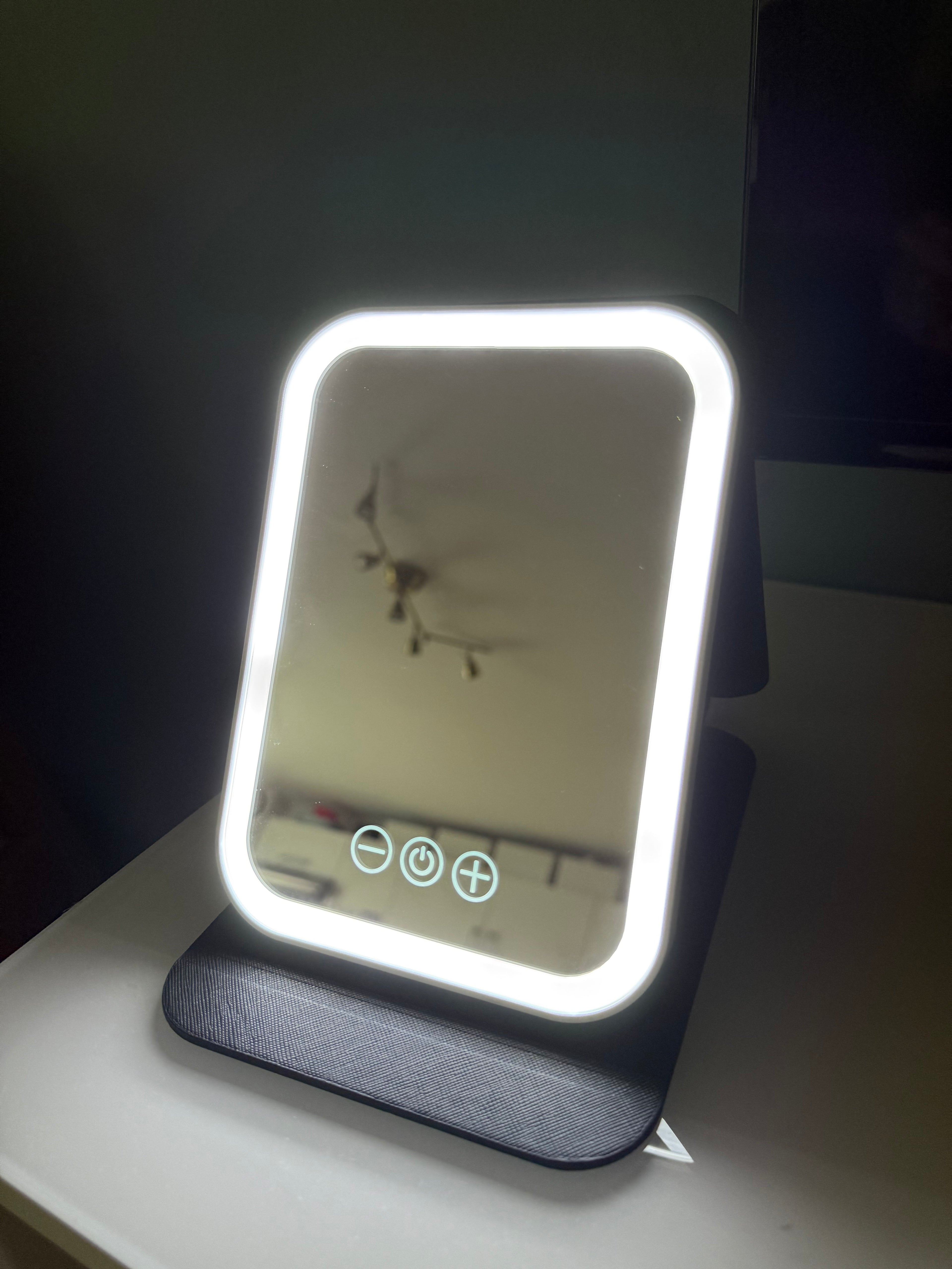 „MirrorPad Black“ - Kosmetikspiegel