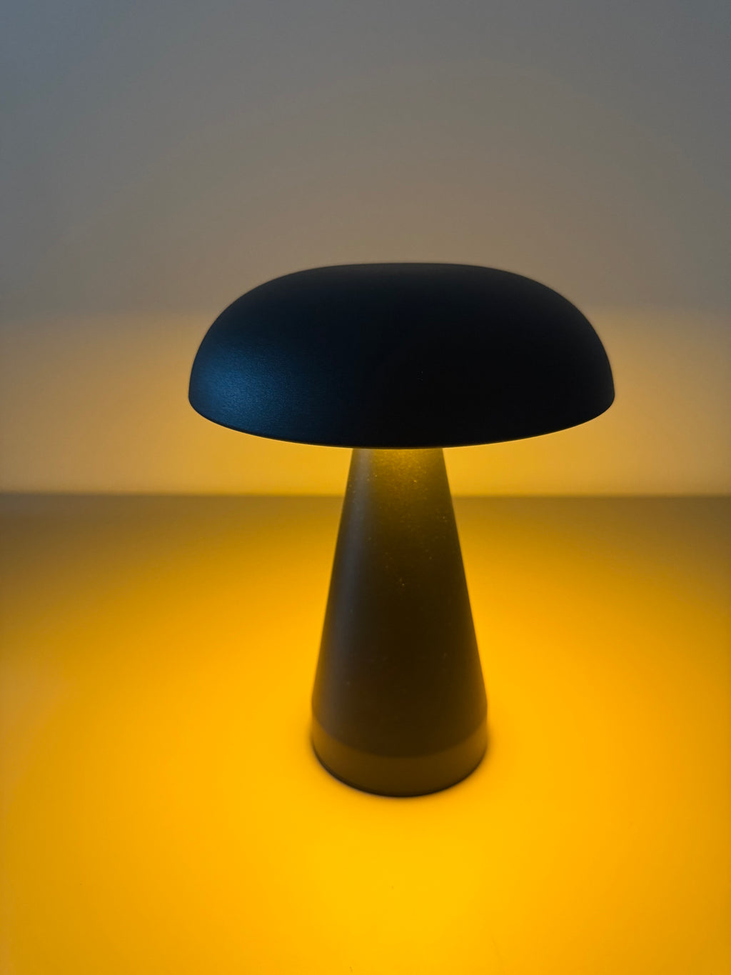 LUMO Black - LED Akkulampe