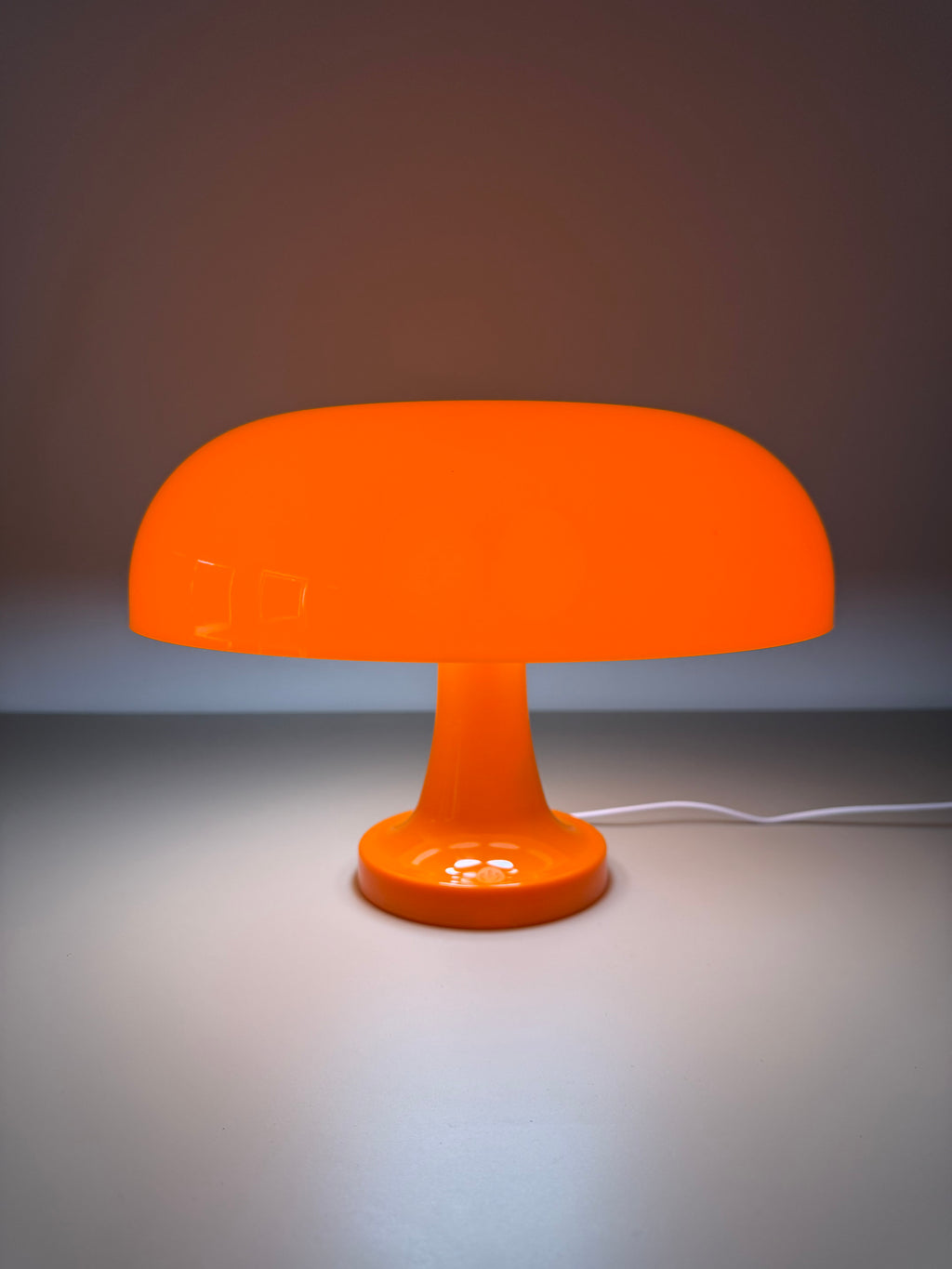 Limitierte Amber Flux Classic Lampe – stylisch & warm