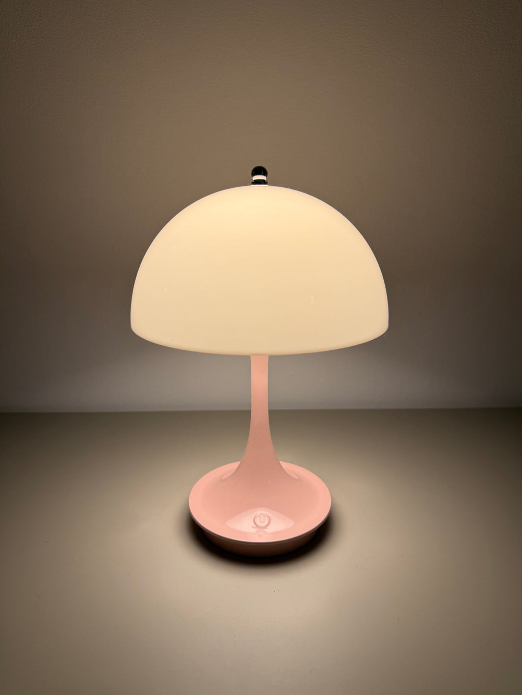 Pink Sunmush Akku-Pilzlampe – kabellos, dimmbar, stylisch