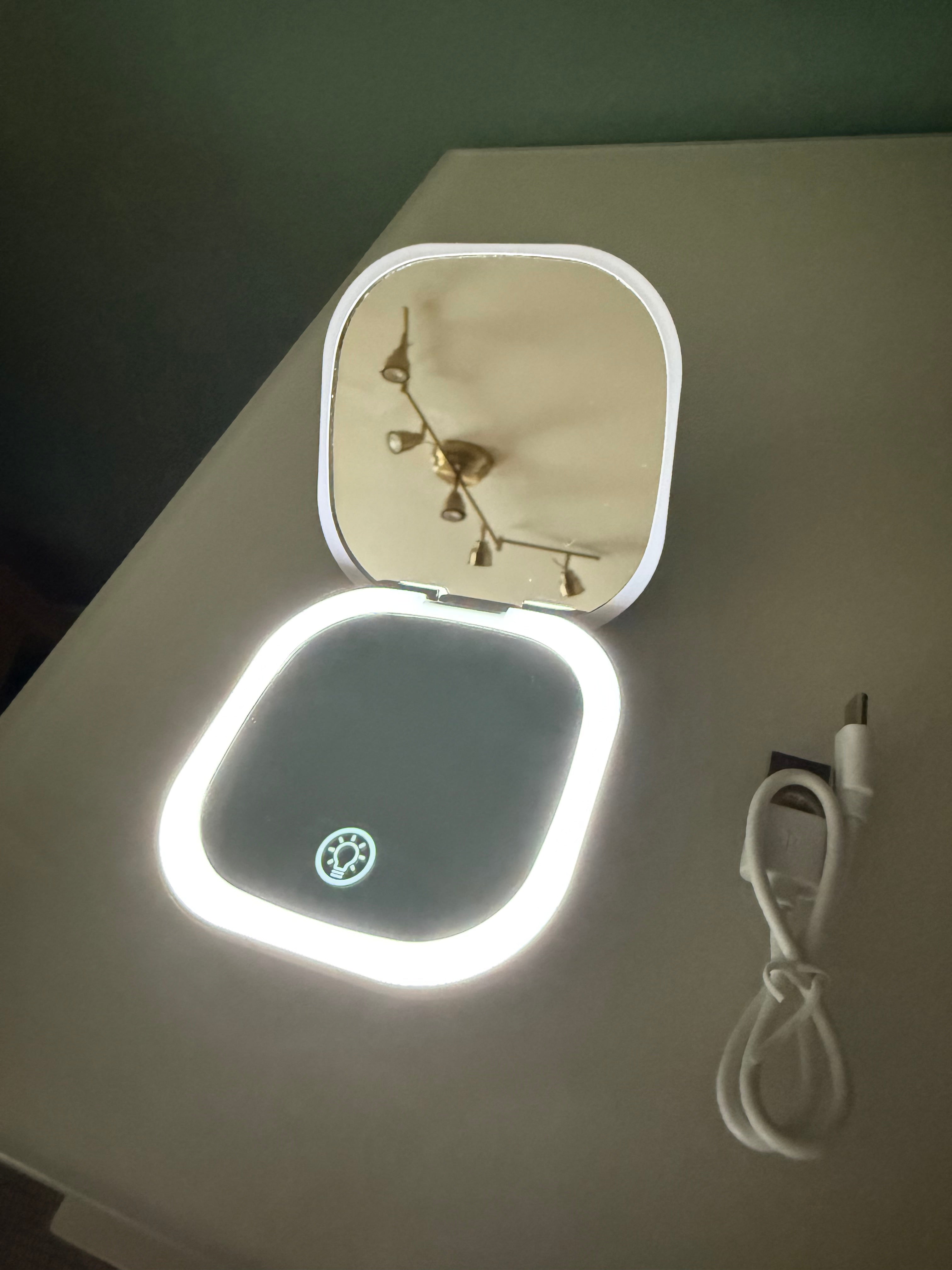 „GlowMini“ Kosmetikspiegel