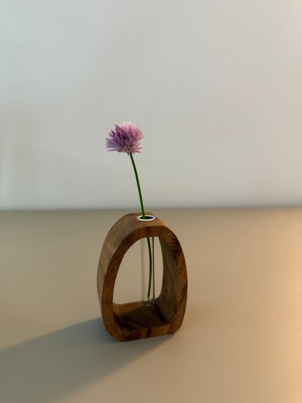 Limitierte Timber Glow Holz-Dekovase - natürlich im Sommer