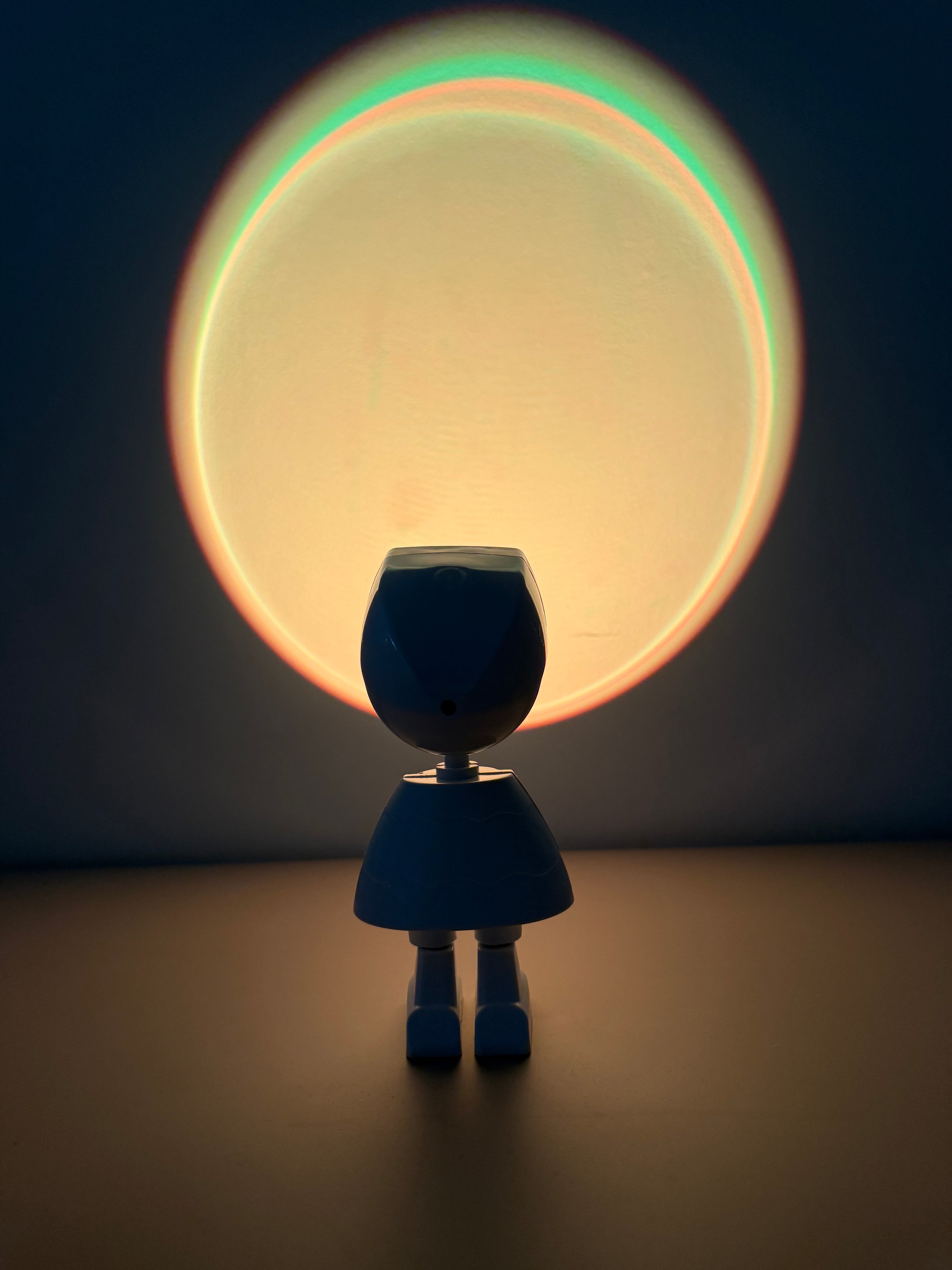 Coole Actionfigur mit Sunset-LED - Nachtlicht & Spielzeug