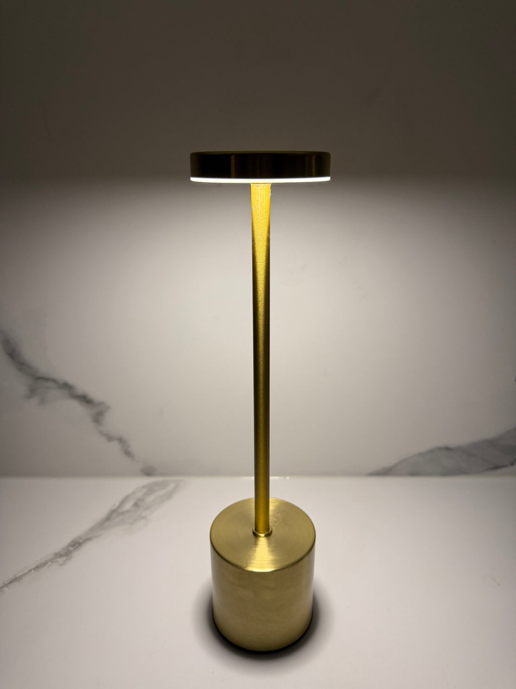 Aurora Gold Touch - Edle LED-Tischlampe in Gold
