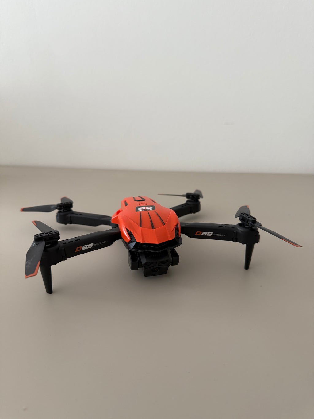 Leichte Einsteiger-Drohne mit Kamera - Ideal für Anfänger