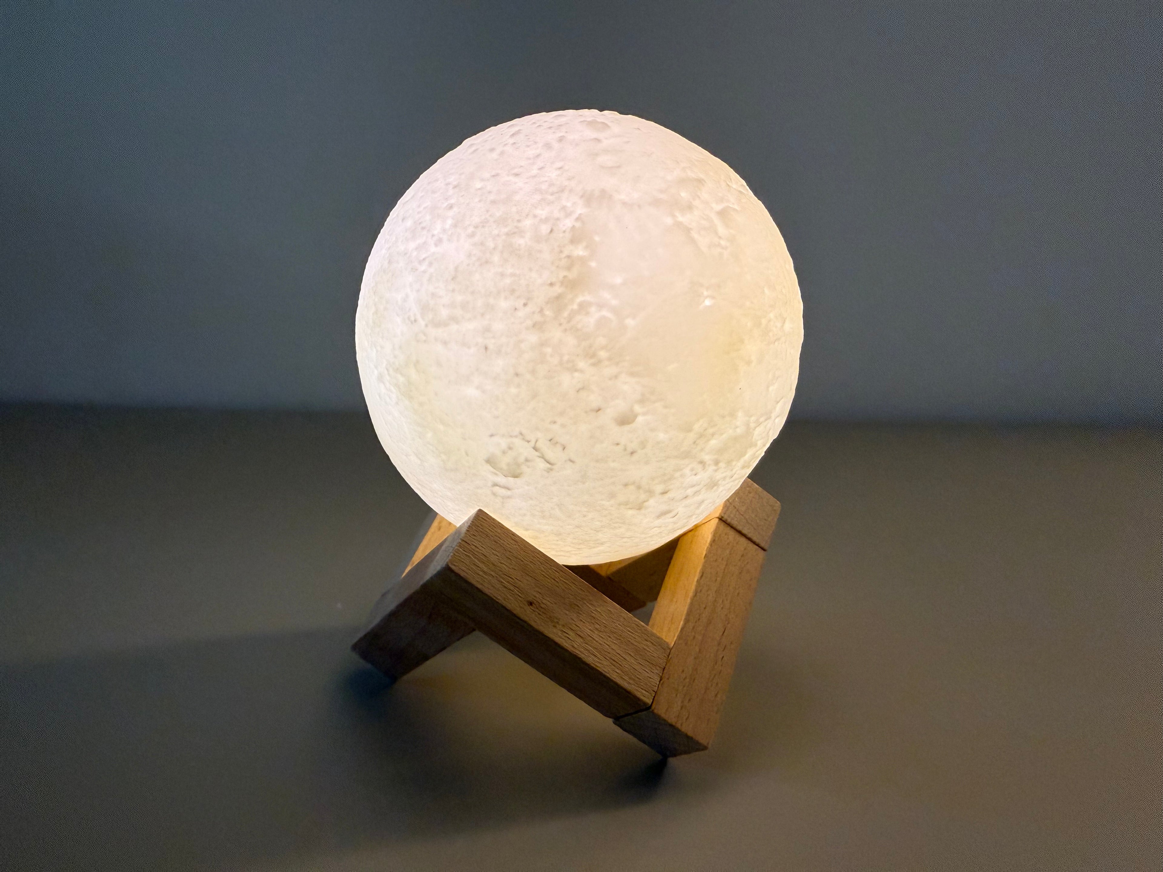 LunaSphere™ XL Mondlampe (aufladbar)