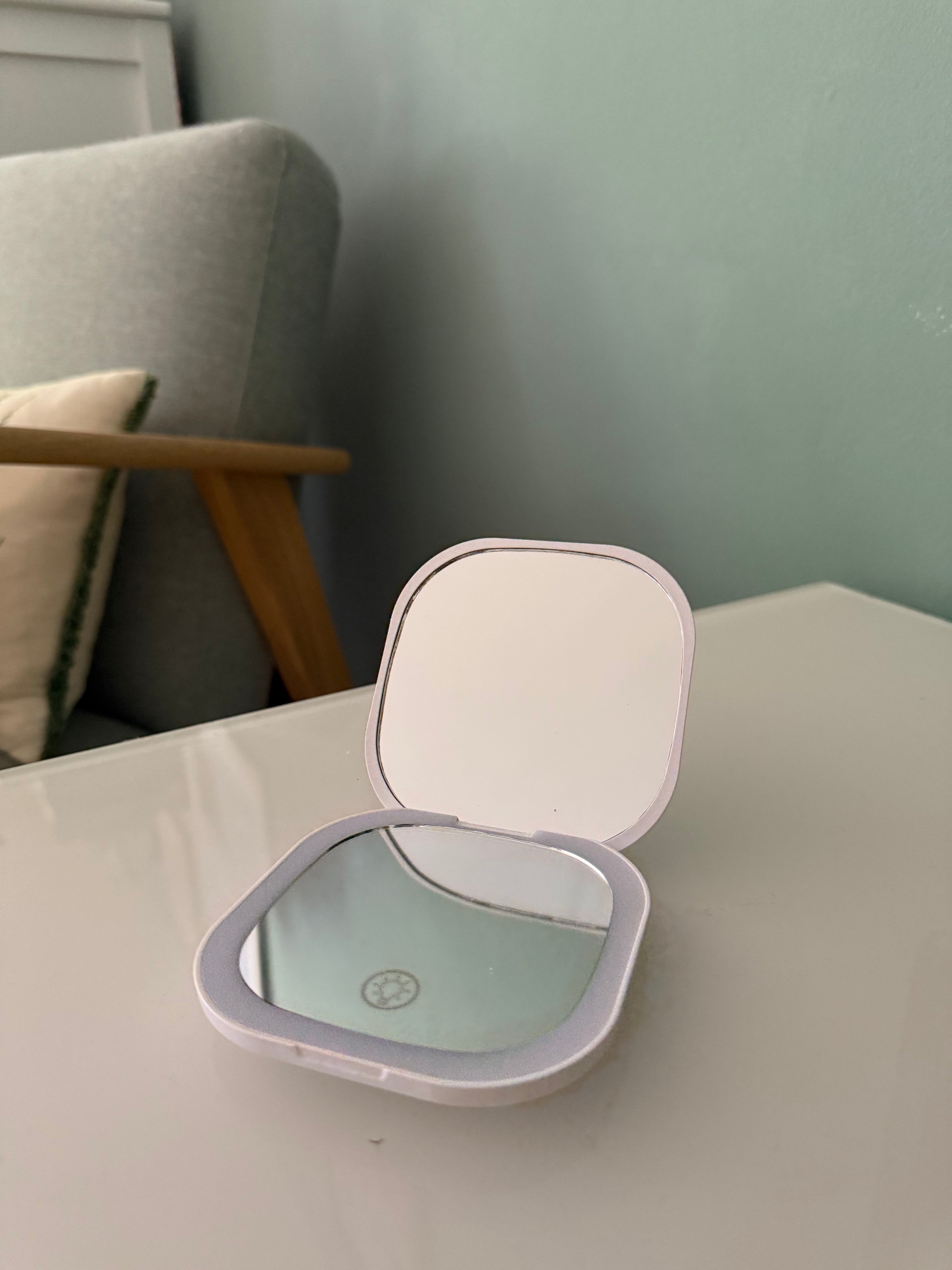 „GlowMini“ Kosmetikspiegel