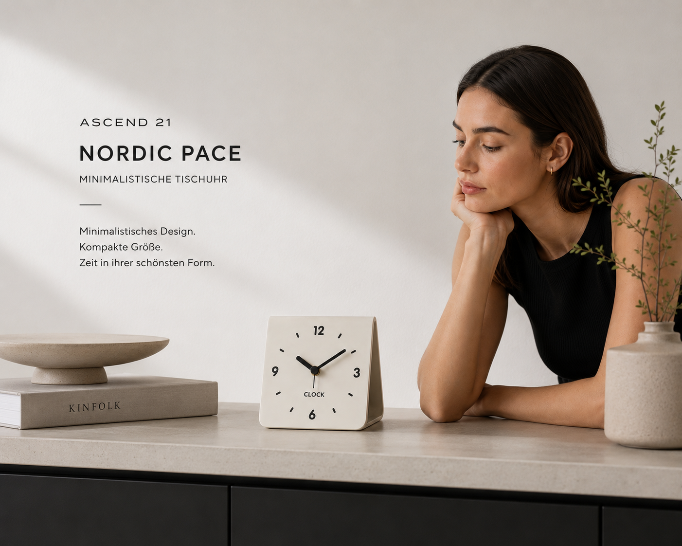 ASCEND 21 Nordic Pace Tischuhr – Minimalistische analoge Design-Uhr – Kompakte Tischuhr für Nachttisch, Schreibtisch, Regal & modernes Interior