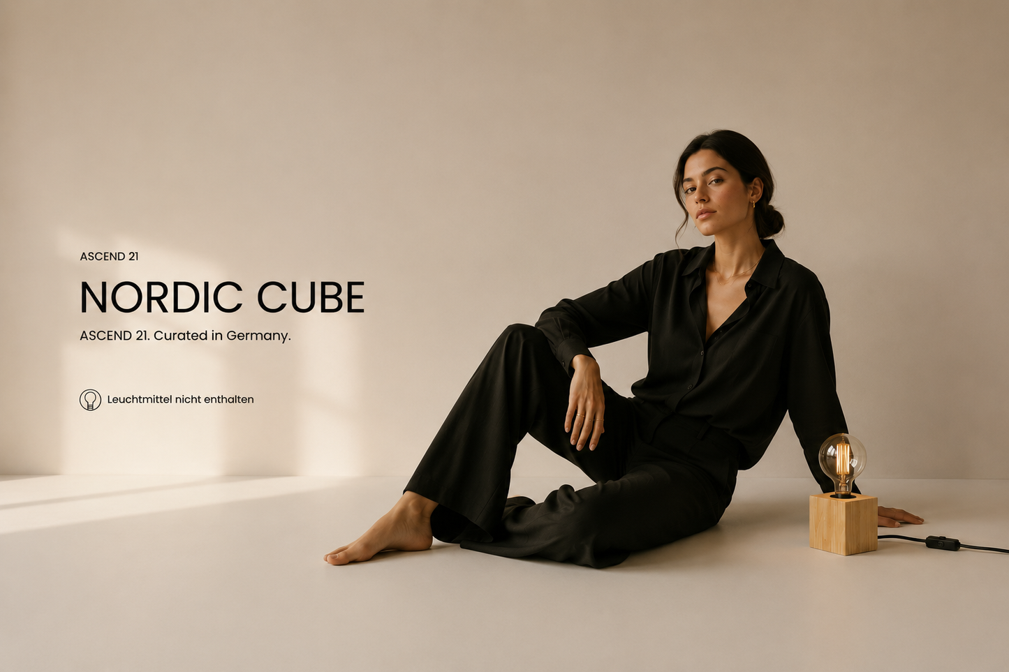 ASCEND 21 Nordic Cube E27 Tischlampenbasis aus Holz – Minimalistischer Lampenfuß mit Kabel & Schalter – Naturholz – Leuchtmittel nicht enthalten