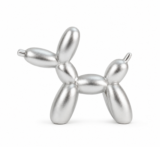 LUMINO DOG™ Silberne Hunde Skulptur – Moderne Deko Figur in Silberoptik, Elegantes Wohnaccessoire für Wohnzimmer, Sideboard, Regal & Büro, Minimalistische Design Dekoration