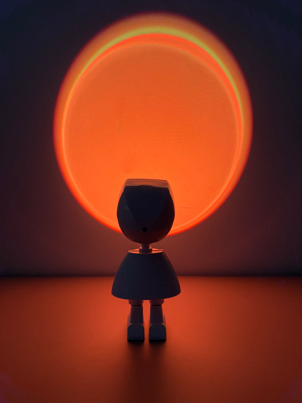 Coole Actionfigur mit Sunset-LED - Nachtlicht & Spielzeug