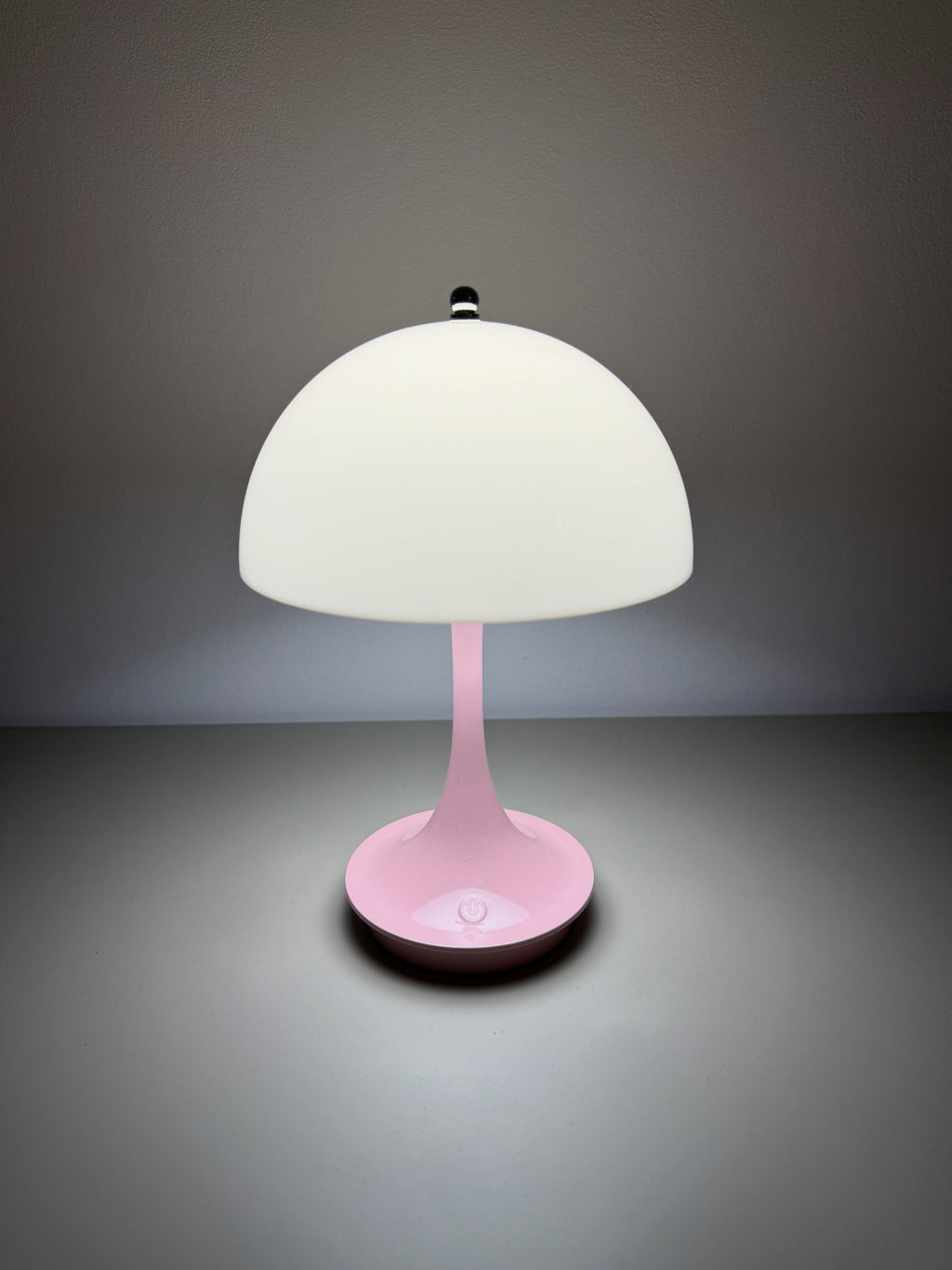 Pink Sunmush Akku-Pilzlampe – kabellos, dimmbar, stylisch