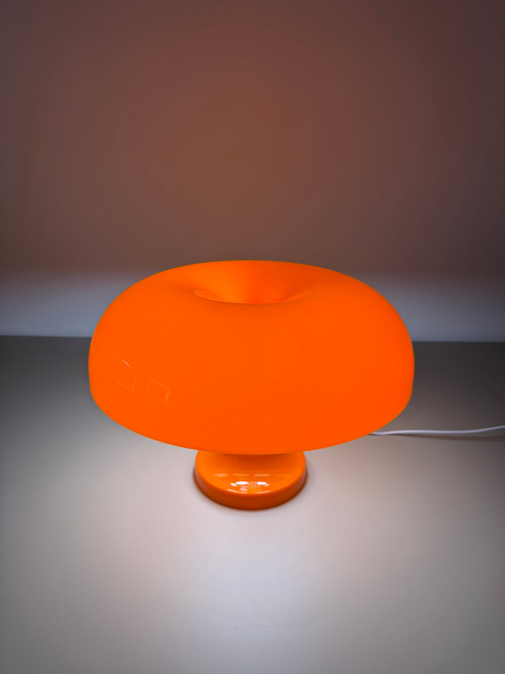 Limitierte Amber Flux Classic Lampe – stylisch & warm