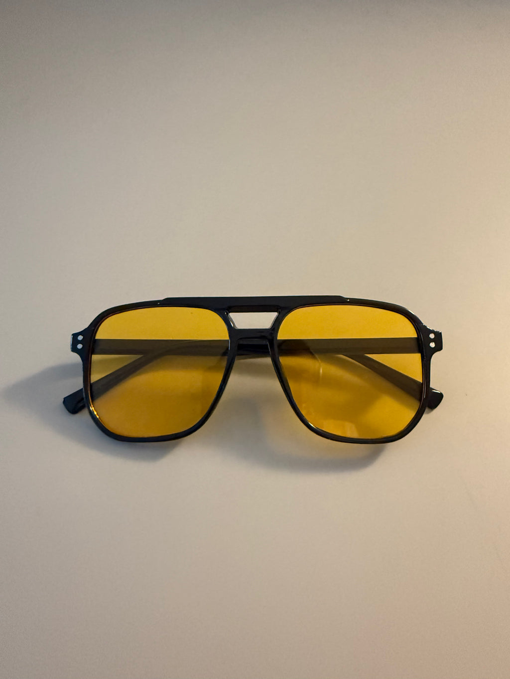 Retro Vibes - Deko-Sonnenbrille Gelb