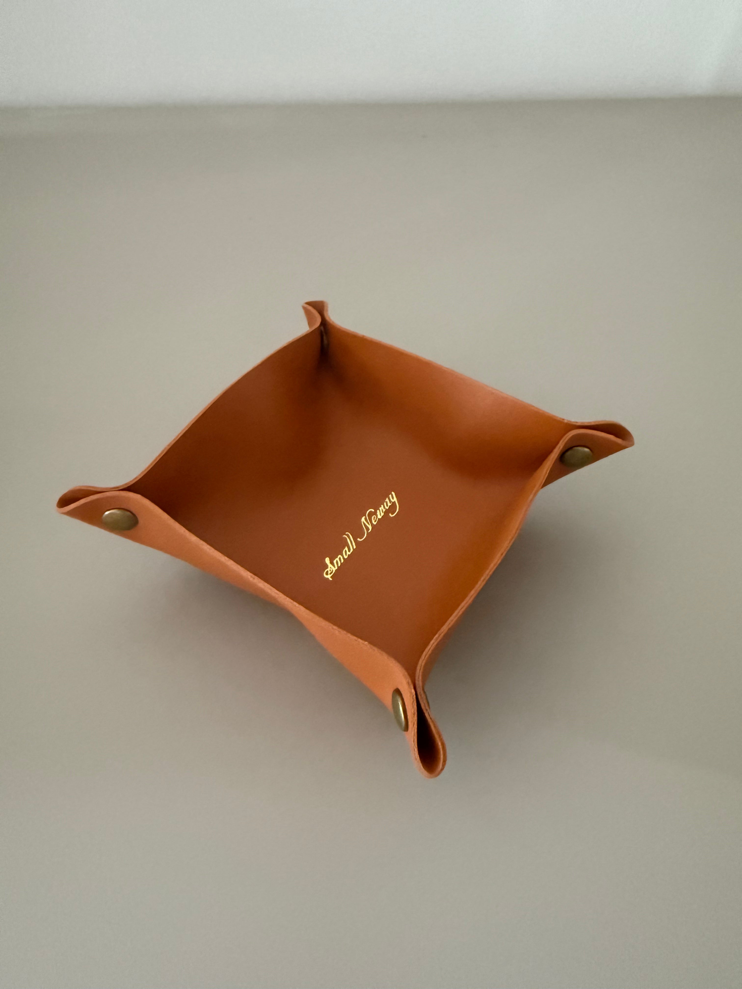 Ablageschale Classic Tray – Kunstleder Ordnungsschale mit Druckknöpfen