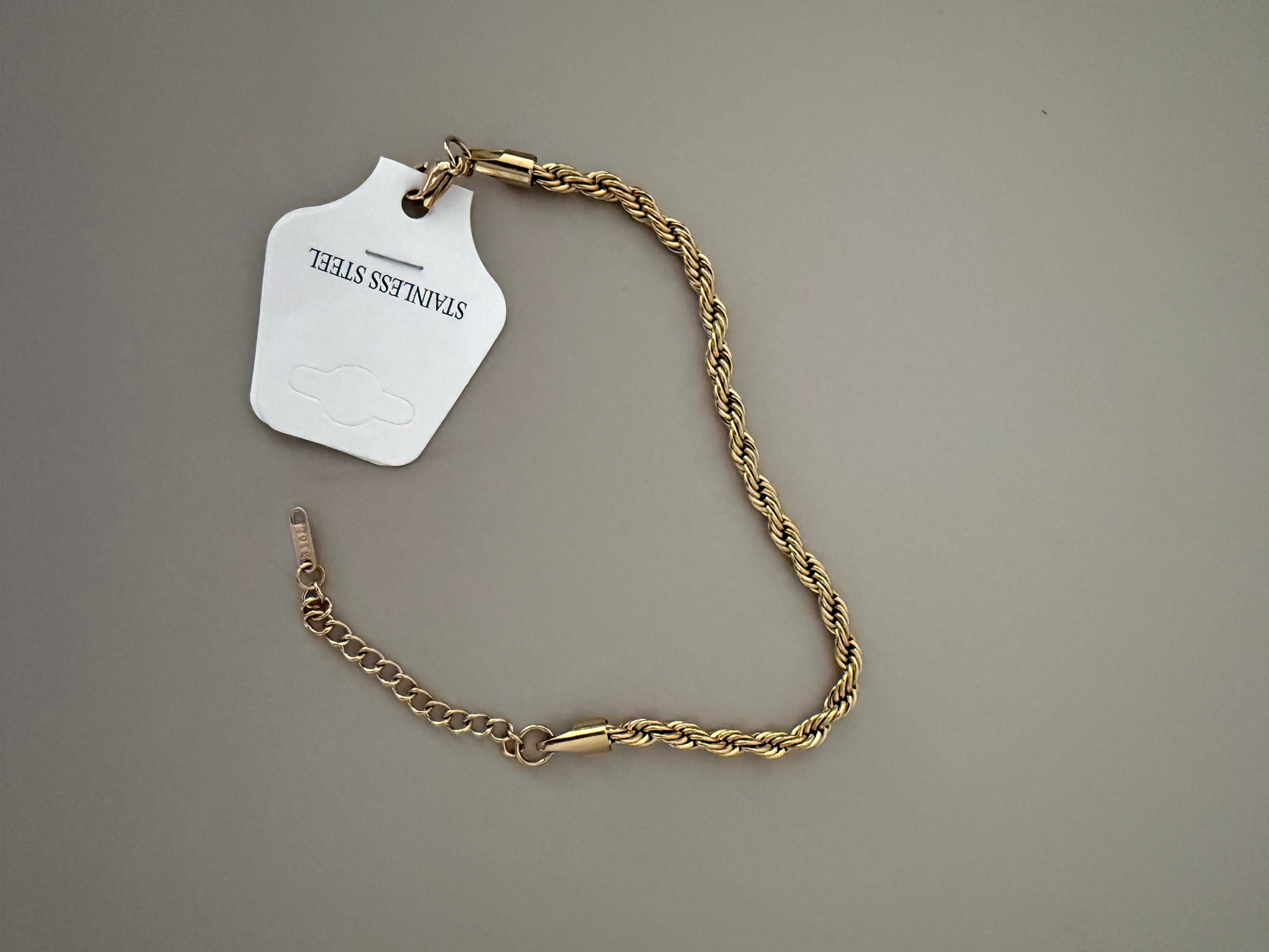 Armband Golden Grace – Edelstahl vergoldet, zeitlos & elegant