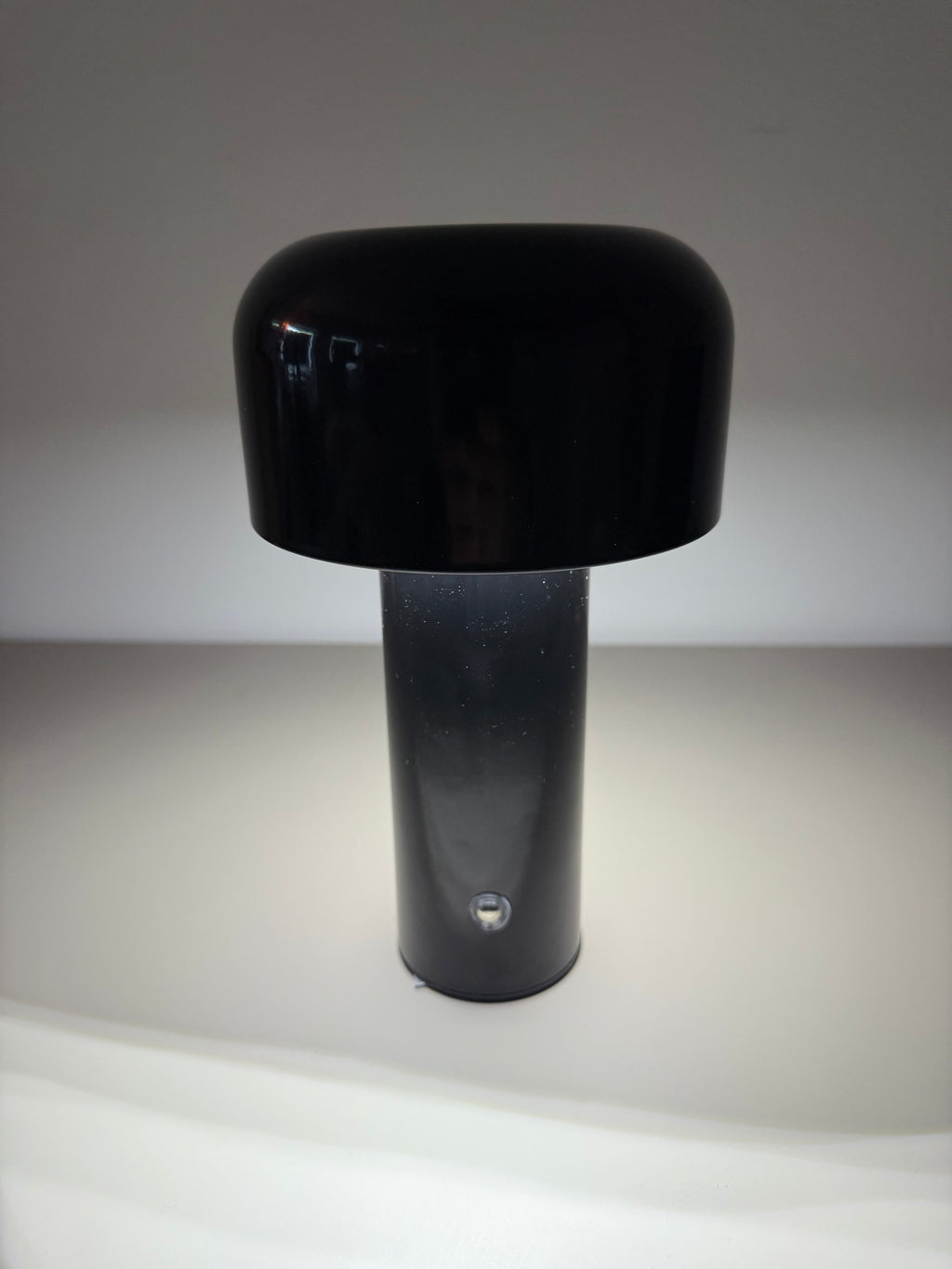 Arne Black – Dänische Akku-Designlampe in Schwarz | Stilvoll & kabellos