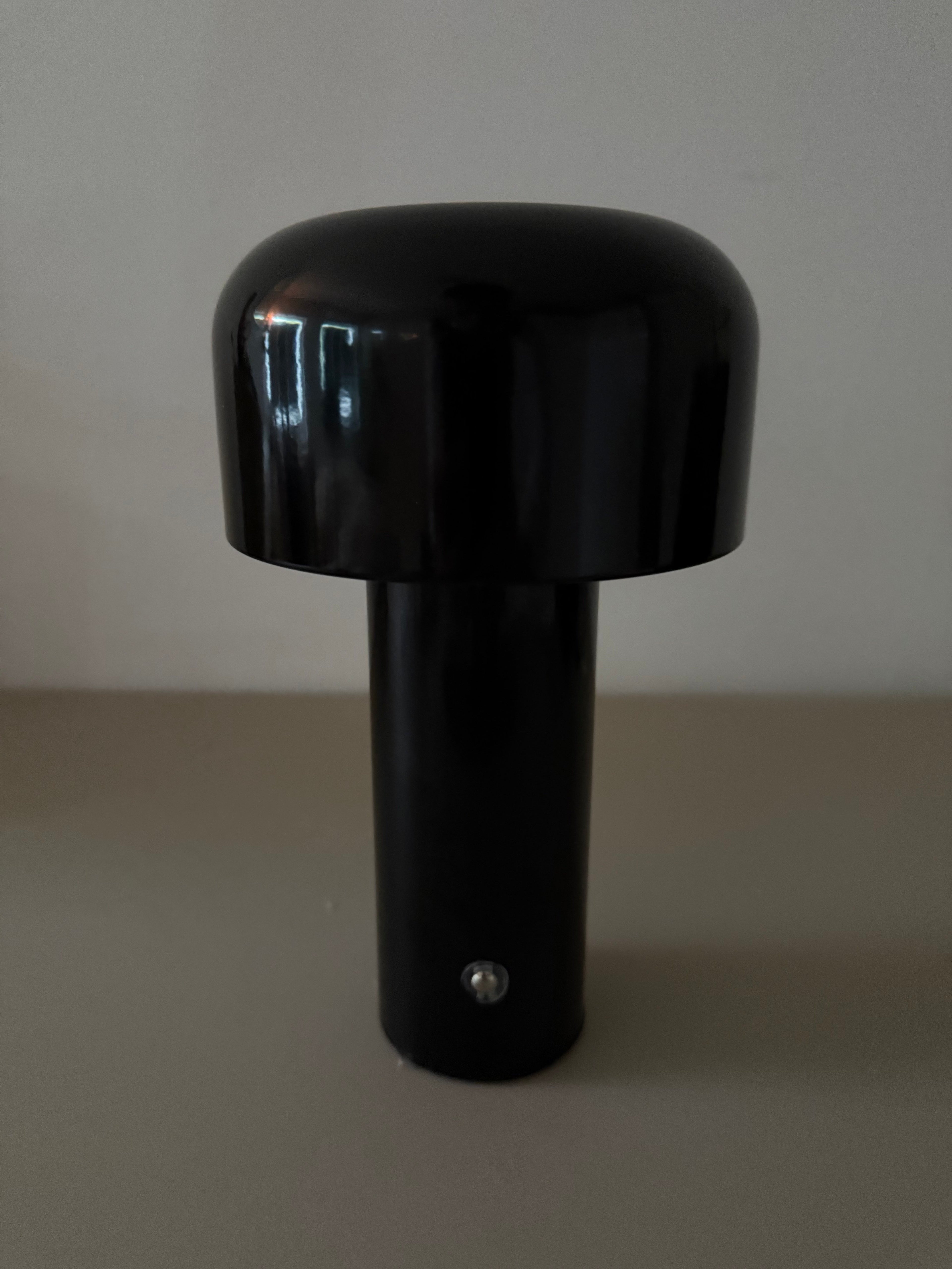 Arne Black – Dänische Akku-Designlampe in Schwarz | Stilvoll & kabellos