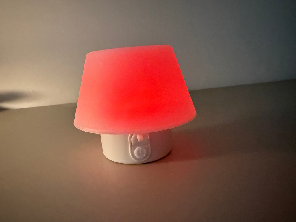 Solara Mini – Weiße Solar-Tischlampe mit Akku & Farbwechsel