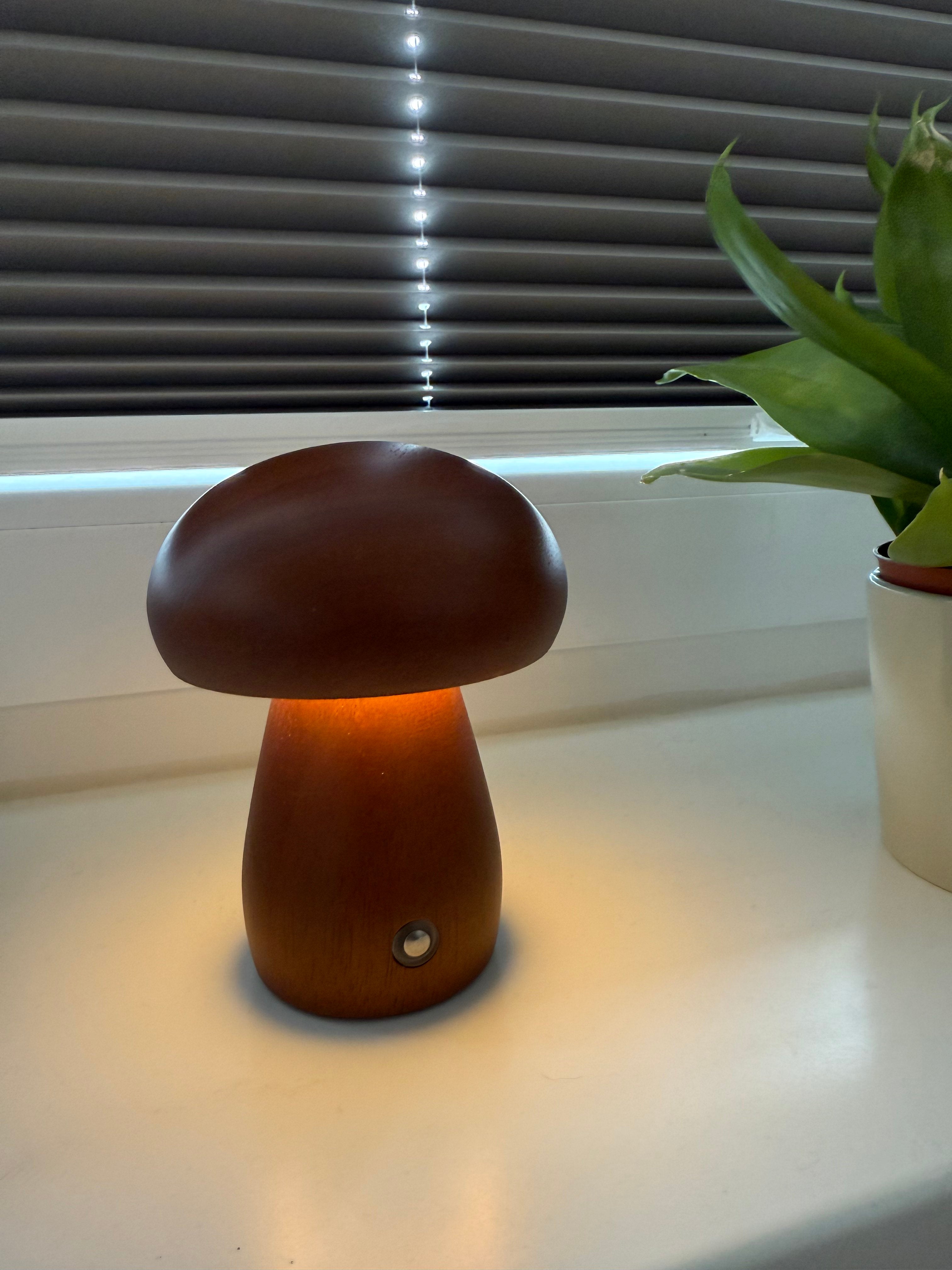 Mini Akku-Pilzlampe "Amber Wood" - edles Design