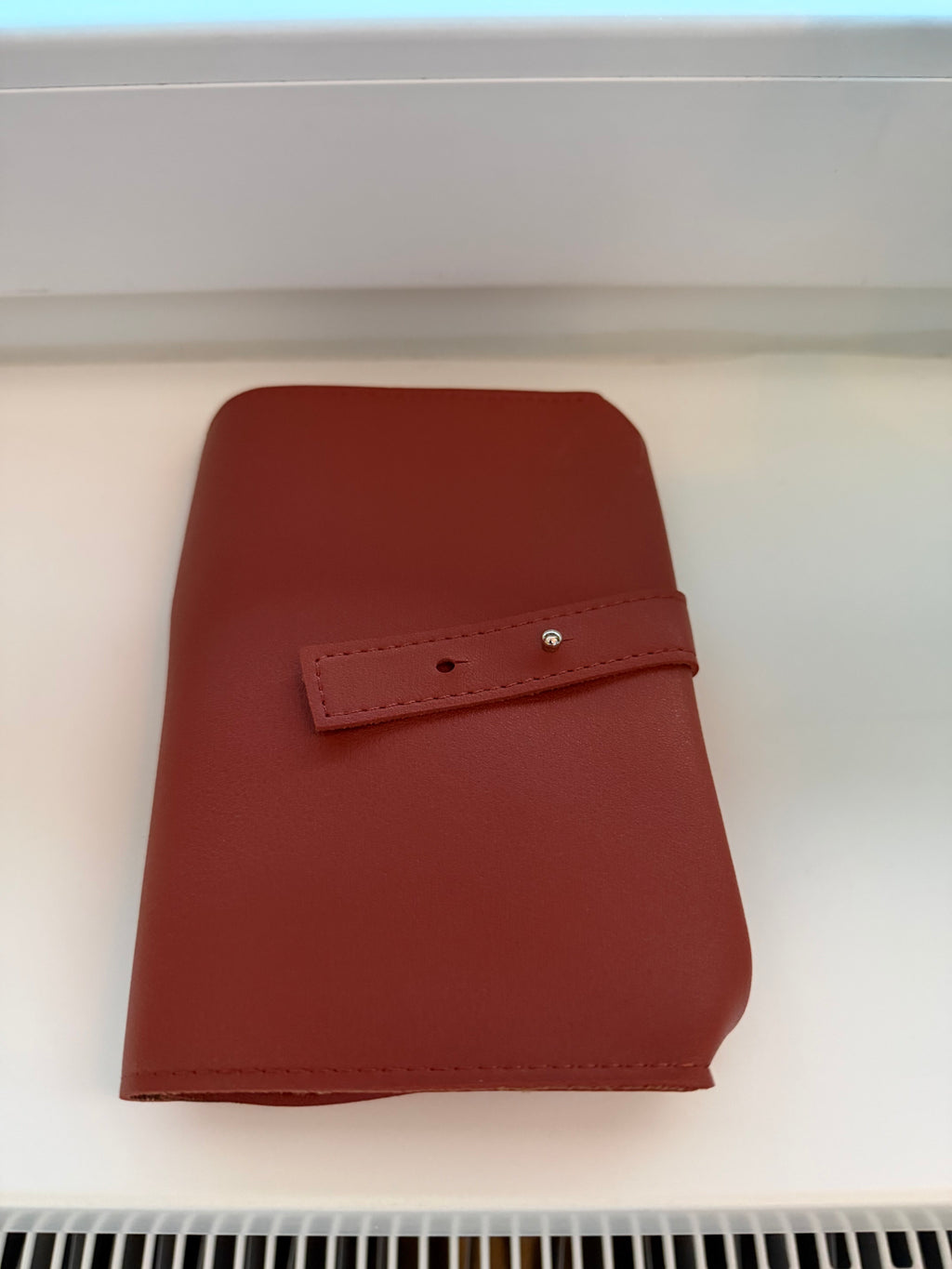 Cable Mate - Braunes Kunstleder-Etui für Ladekabel