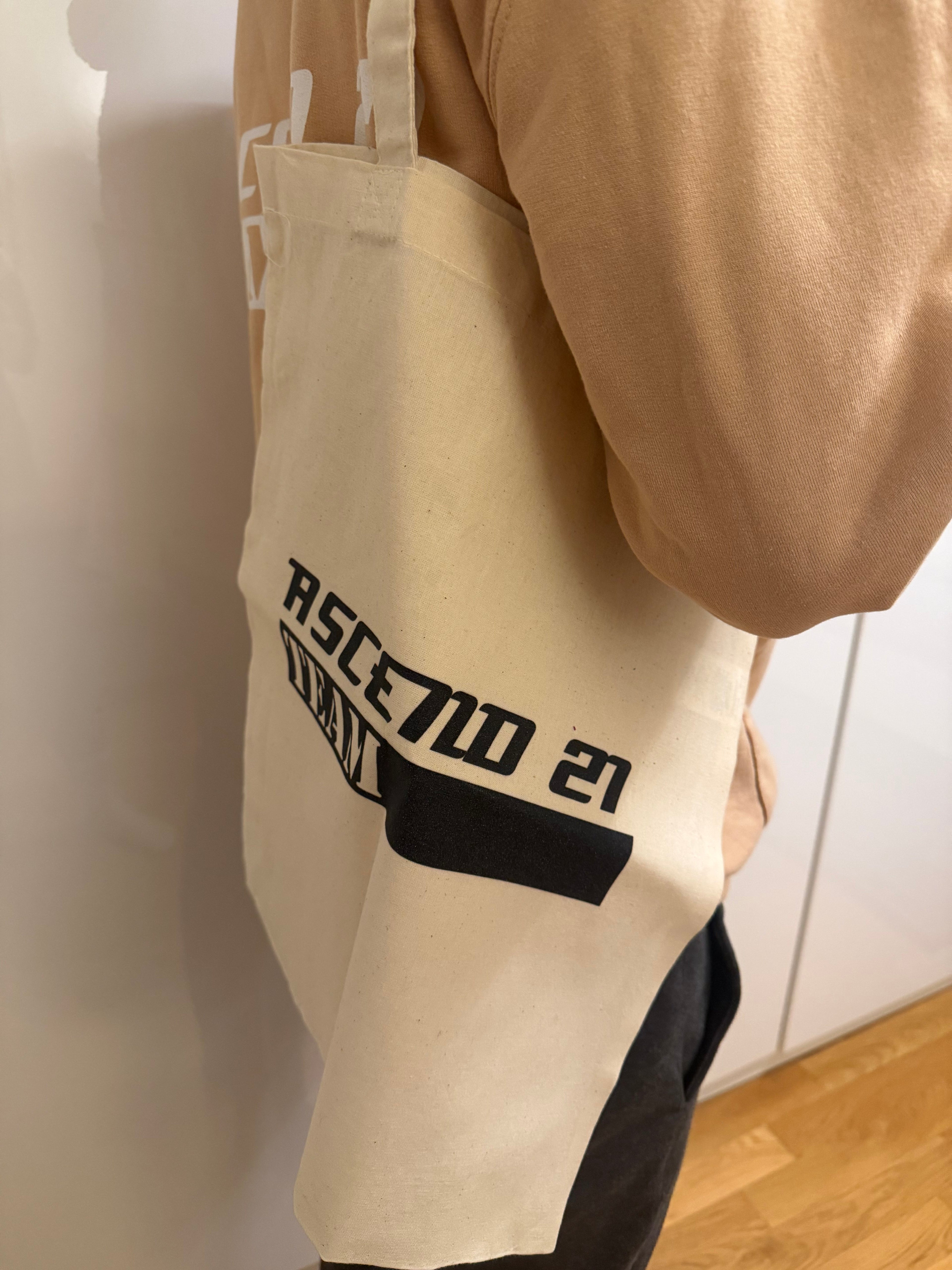 Ascend 21 TEAM Jutebeutel - Urban Canvas Bag mit Statement-Print