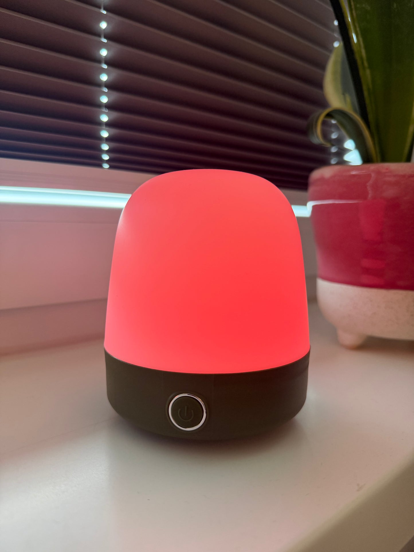 LUMA Sphere™ – Dimmable LED Akkulampe | 3 Lichtfarben | Mobil & Modern | Sand • Dunkelgrün • Dunkelgrau