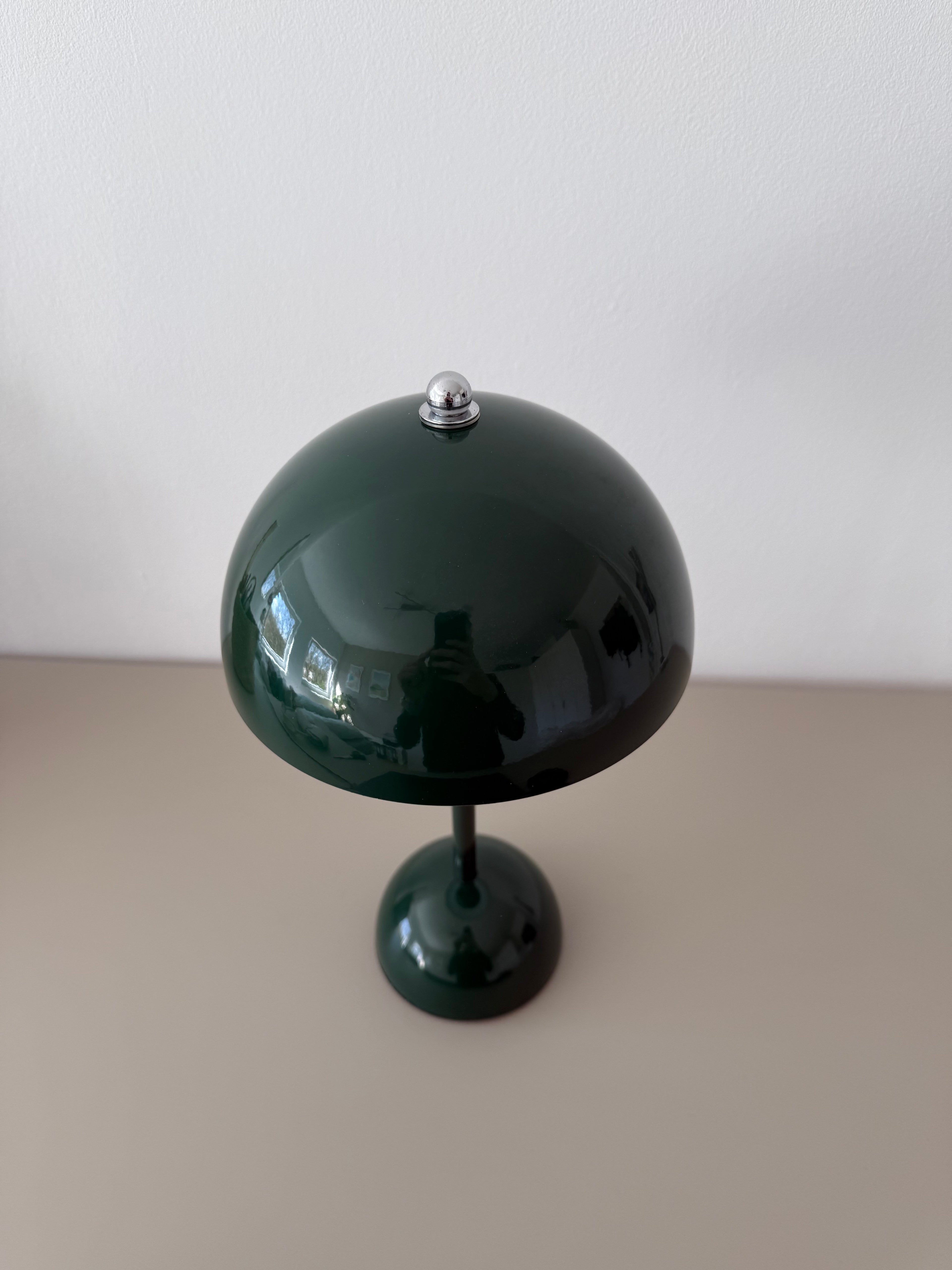 Pilzlampe Forest Glow – Große grüne Retro LED-Tischleuchte