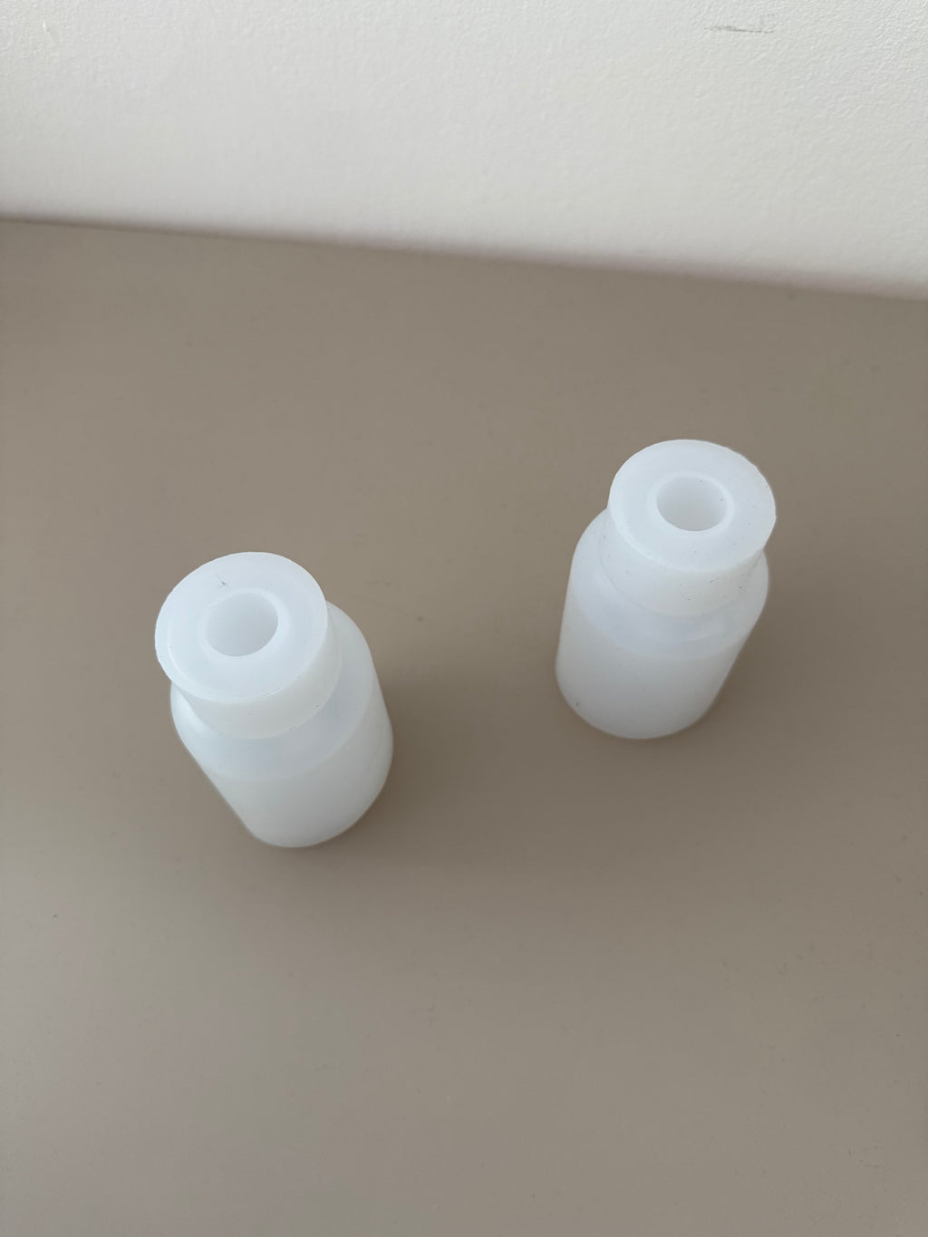 ClearDesk Duo – Transparentes Stiftehalter-Set (2 Stück)